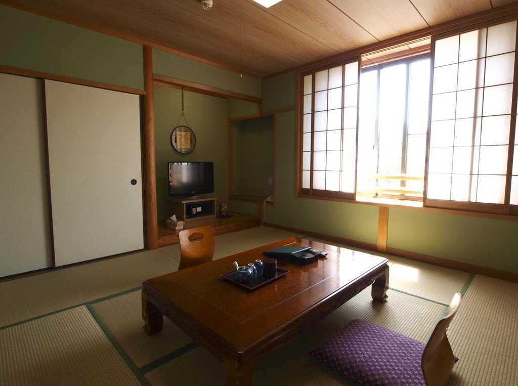 Sazu Onsen Yusho Hotel Kami  Phòng bức ảnh